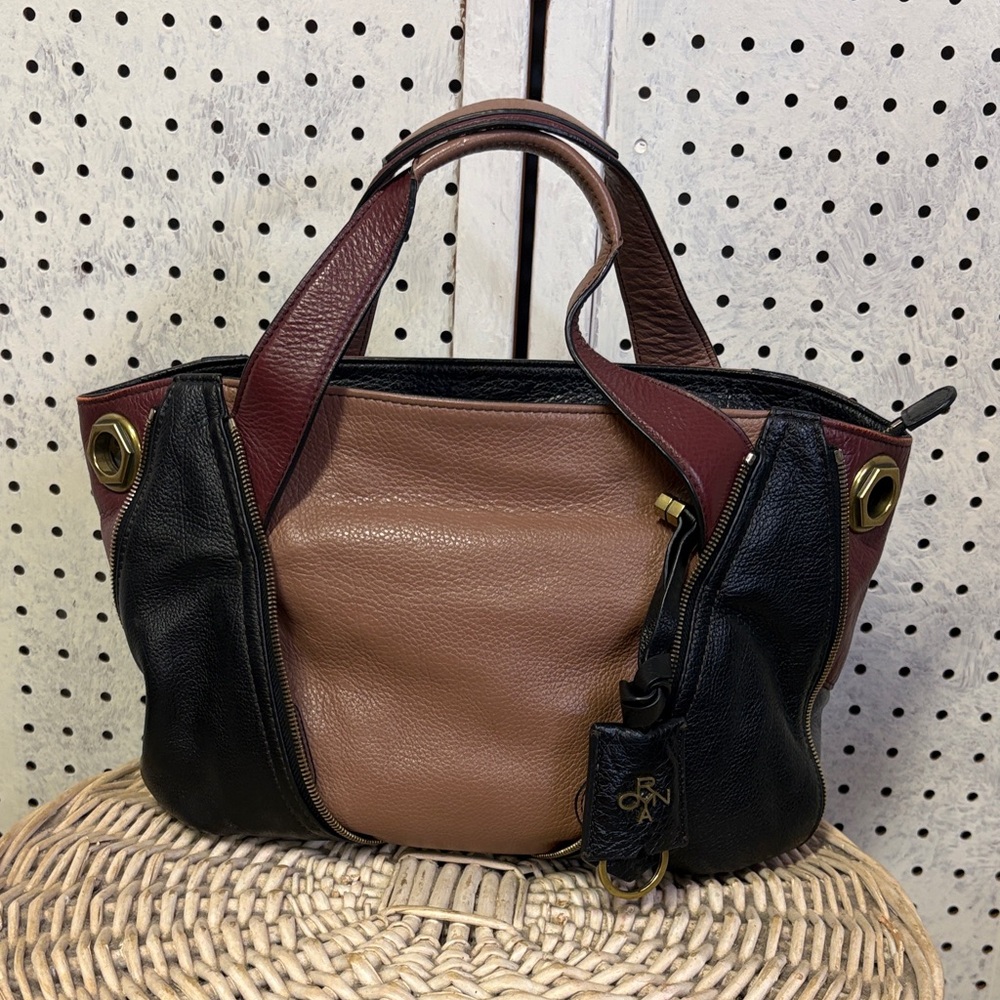 ORYANY leather